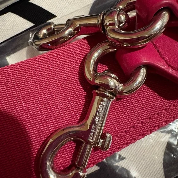 Marc Jacobs Fuchsia and Black Tote - Picture 11 of 15